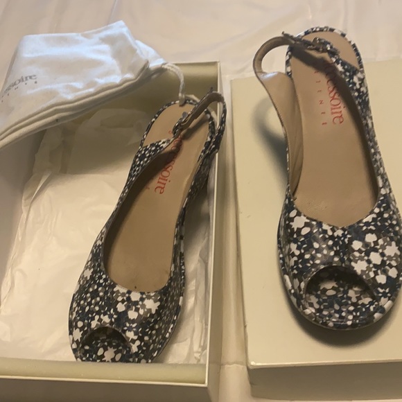 Meet your Posher, Patricia - Picture 2 of 3